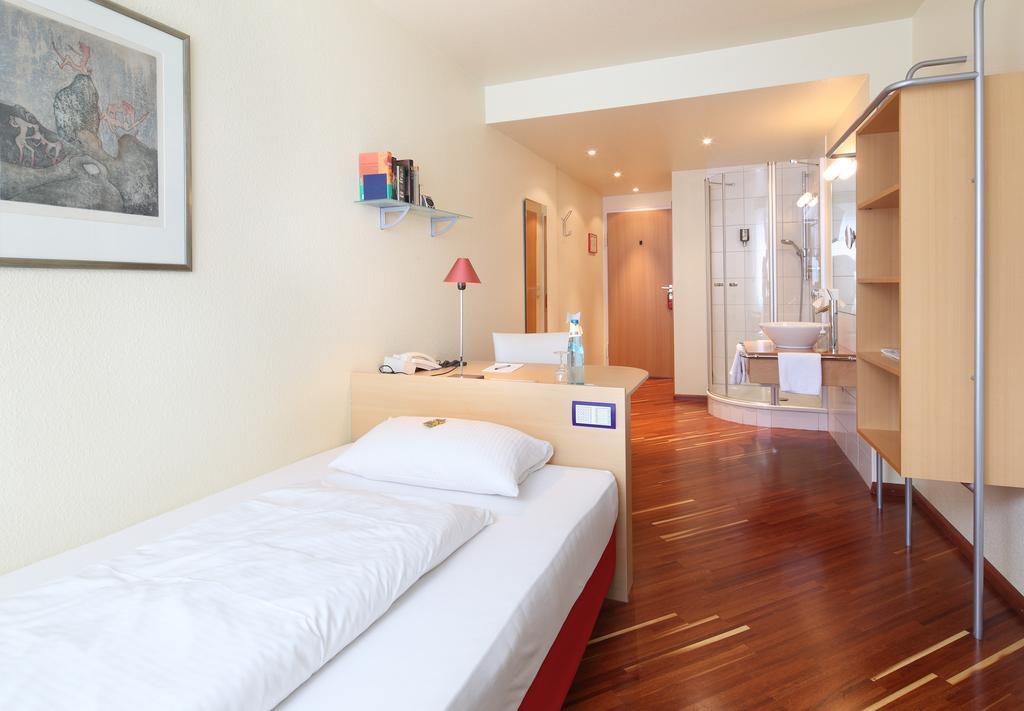 Hotel Am Rathaus Freiburg im Breisgau Værelse billede